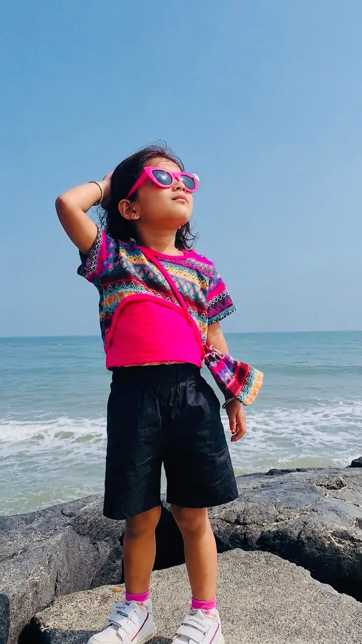 Seaside fashion moment